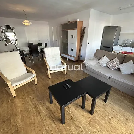 شقة Albatros 41 *